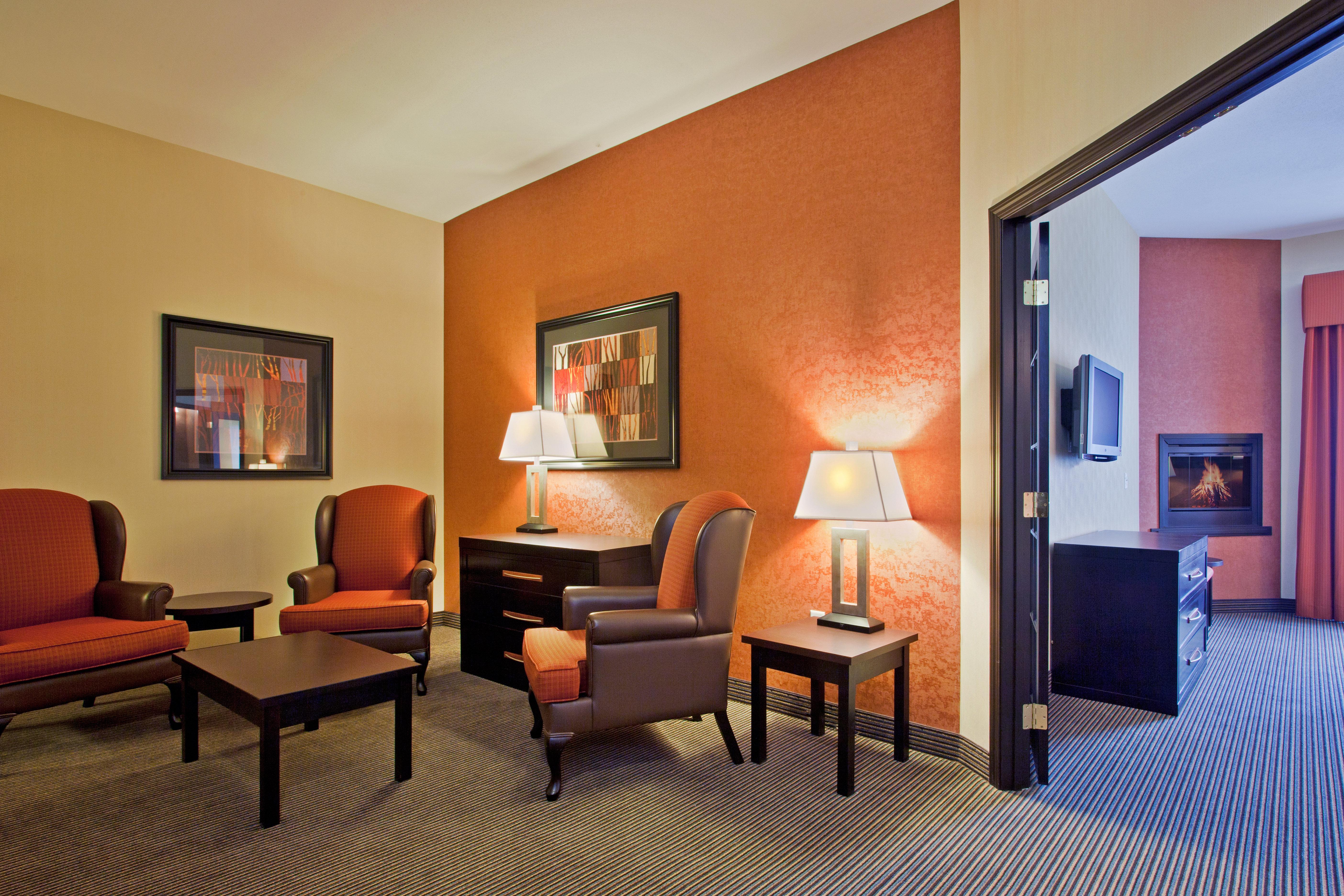 Holiday Inn Express Airport Calgary By Ihg Eksteriør billede